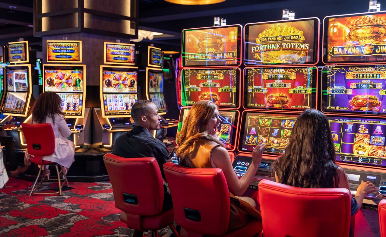 om68 Slot Online
